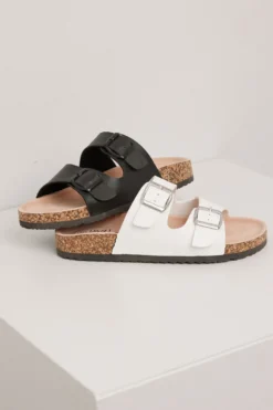Biosandal med spenner