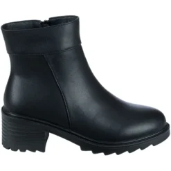 Boots Karin