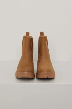 Chelseaboot Carina