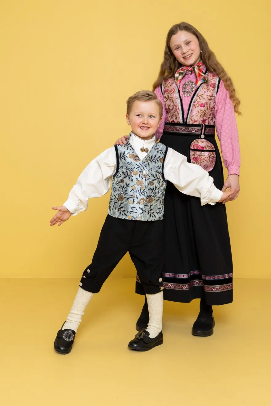 Emil festdrakt