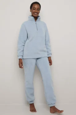 Ensfarget fleece overdel