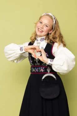 Festdrakt Isabell