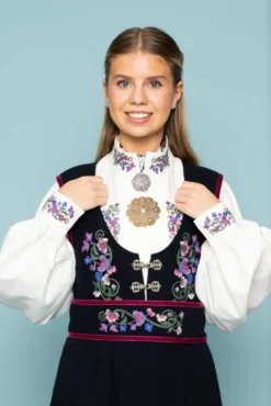 Festdrakt Isabell