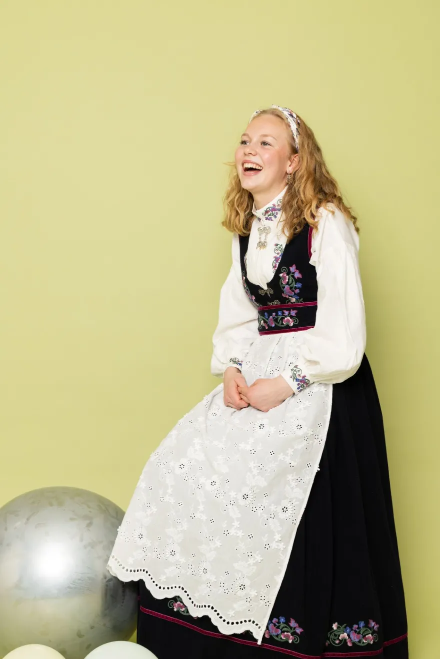 Festdrakt Isabell