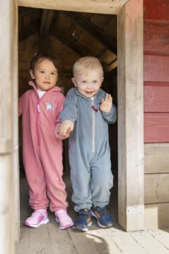 Fleecedress med broderi