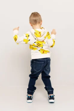 Hettegenser med Pikachu trykk