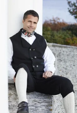 Håkon festdrakt vest
