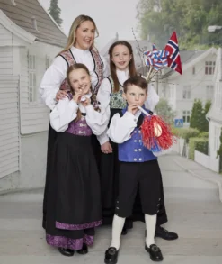 Jonas festdrakt med skjorte