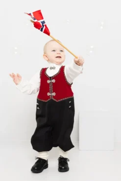 Norsk Festdrakt med body Elias