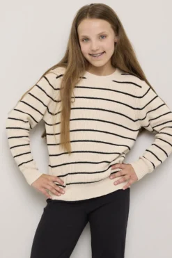 Oversized strikkegenser jente