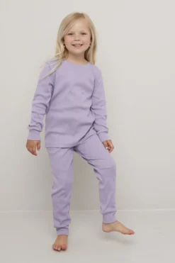Pyjamas ribbestrikket
