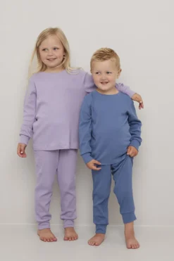 Pyjamas ribbestrikket
