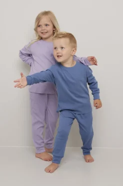 Pyjamas ribbestrikket
