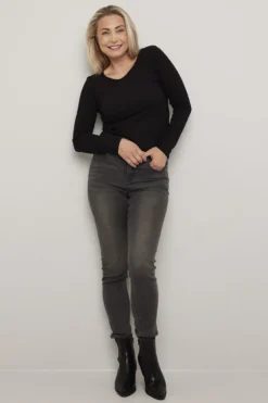 Ribbestrikket langermet t-skjorte Pauline
