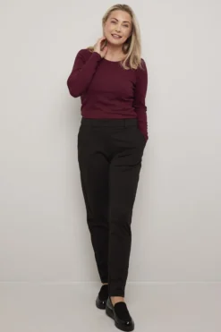 Ribbestrikket langermet t-skjorte Pauline