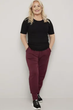 Ribbestrikket t-skjorte Poppy