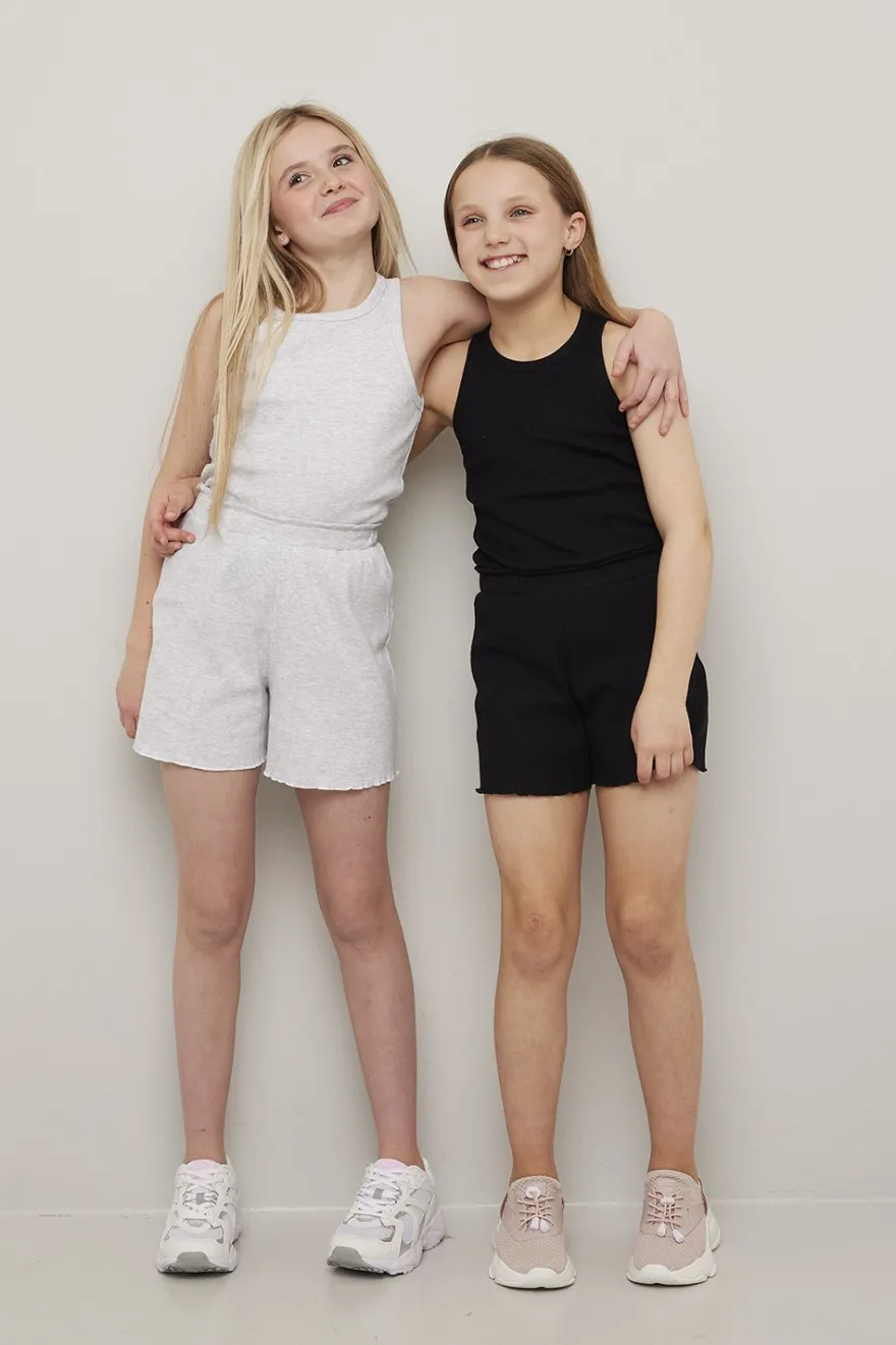 Singlet ribbestrikket Malin
