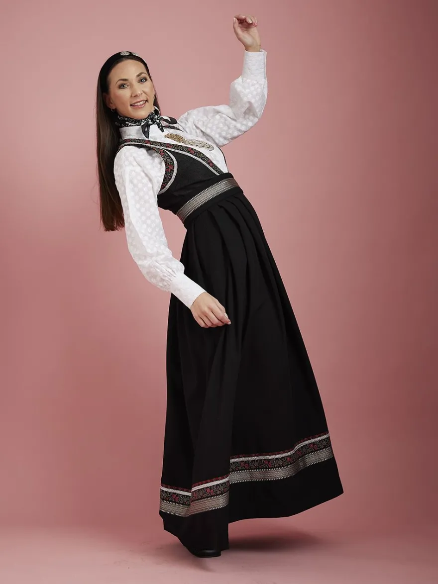 Skjorte med broderi Marthe
