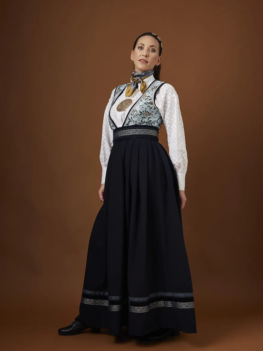Skjorte med broderi Marthe