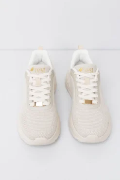 Sneaker Trend Sova
